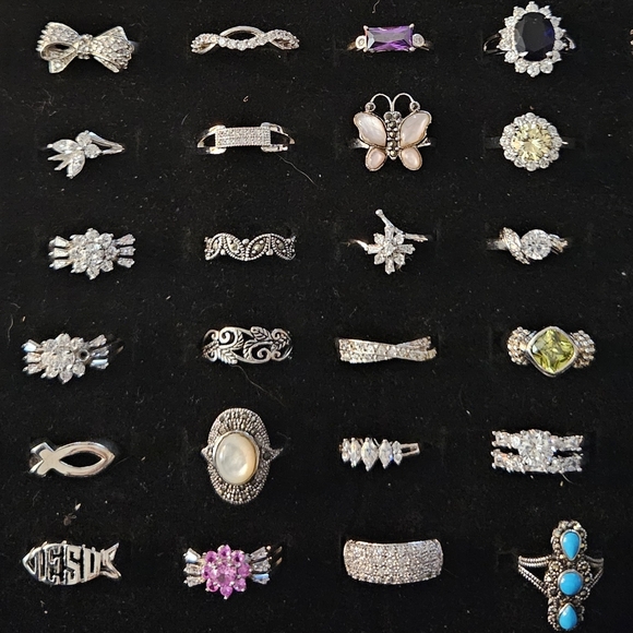 Fashion Rings - Picture 14 of 17